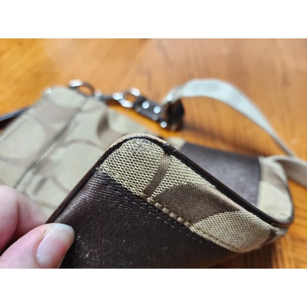 COACH SwingPack Brown Signature Brown Patent Leather Trim